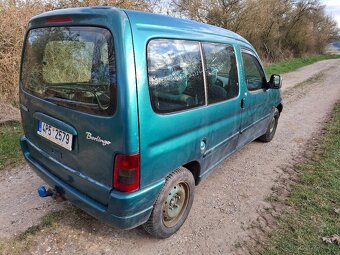 Citroën Berlingo 1,4 benzín - 3