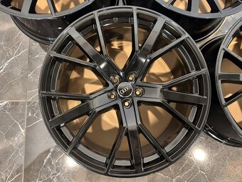 original audi q8 sq8 r22 5x112 4M8601025CP - 3