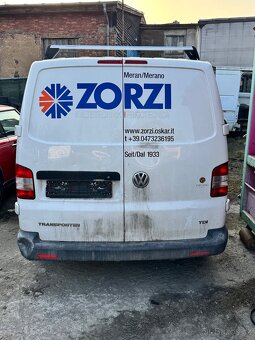 Ve Transporter T5.1 2.0TDI nedobrzdil dovoz na přihlášení ce - 3