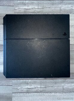 Playstation 4 konzole - 3