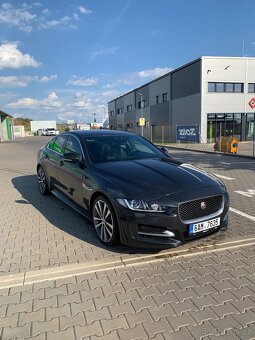 Jaguar XE R-sport - 3