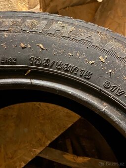pneumatiky 2 ks Bridgestone Turanza 195/65 R15 vzorek pekny - 3