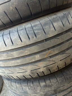 Prodám letní pneu Bridgestone 225/50 R17 - 3