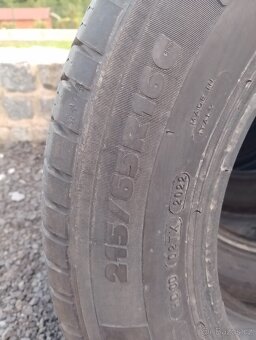 Zátěžové pneu Michelin 215/65 R16C letní - 3