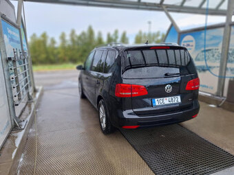 Volkswagen Touran rok 2015 1,2TSI 77kw výborný stav - 3