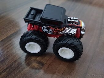 Hot wheels Monster truck aréna - Bone Shaker finále - 3