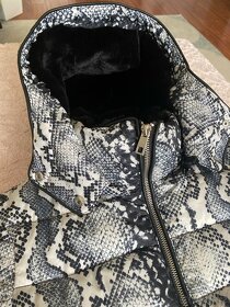 ZARA dívčí dámská zimní bunda s odepínací kapucou - 3