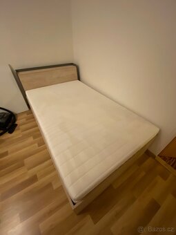 Prodám postel téměř nová - 3
