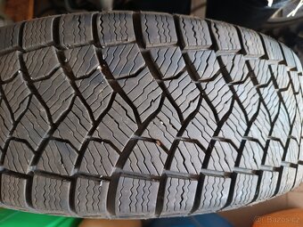 Pneu Vraník 205/55/R16 - 3