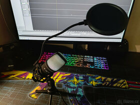 Nový kondezátorový mikrofon s RGB podsvícením a filtrem - 3