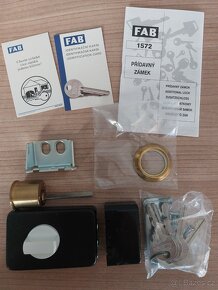 FAB 1572 + 6 klíčů přídavný zámek s vložkou - 3