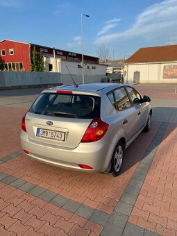 Kia ceed 1.4 80kw 2009 - 3