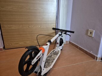 Dětská skládací koloběžka od 6 let - 3