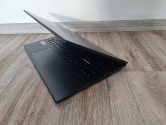 15,6" notebook ASUS Vivobook Go 15 E1504FA-NJ1104W - 3