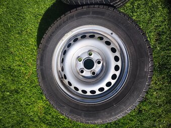 Nazutá pěkná nezničená kola r16 5x120 včetně pneu 215/65 C - 3