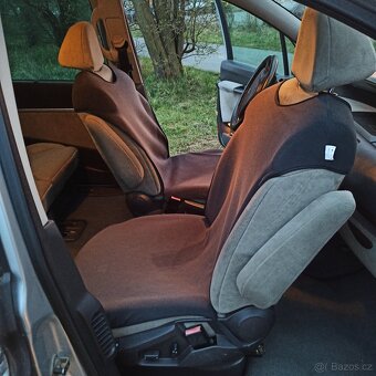 Prodám Peugeot 807 2.2i +LPG. Nájezd motoru 186.000Km - 3