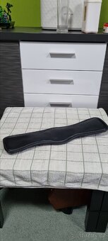 Drezurní podbřišník Horze - vel. 40 cm - 3