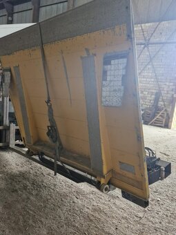 Hydraulické čelo na nákladní vozidla - 3