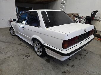 Bmw e30 coupe - 3