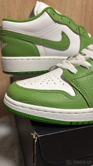 Nike Air Jordan 1 Low SE BG - 3