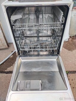 Prodám dig. myčku zn. BOSCH o šíři 60 cm---DOVEZU-- - 3