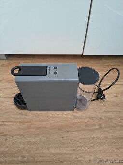Kávovar Nespresso Krups Essenza mini - 3