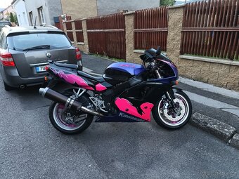 Kawasaki ZXR - 3
