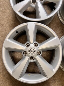 5x114,3 R17 originál alu Nissan Qashqai - ET 40 - 3