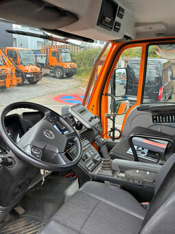 11t 4x4 Unimog U 318 - 3