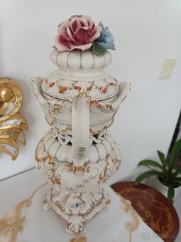 Starožitna porcelánová dzbanova váza. Signováno. - 3