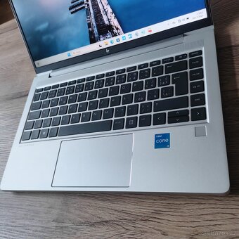 HP EliteBook640 G10-14"IPS FHD/ 512GB SSD/ 16GB RAM/Iris Xe - 3