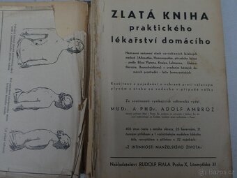 Stará lékařská kniha - 3