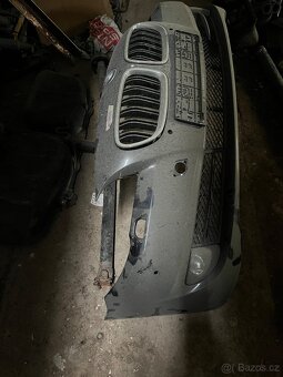 Přední naraznik BMW F10 - 3