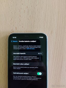 iPhone XR 64GB bílý - stav jako nový - 3
