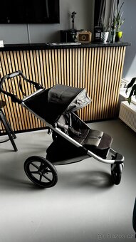 Thule Urban Glide 2 DARK SHADOW - 3