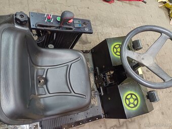 UTV, Buggy, malotraktor, čtyřkolka - 3