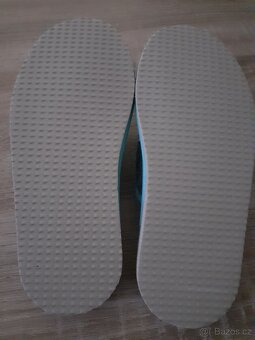 Prodám nové pantofle č.33 - 3