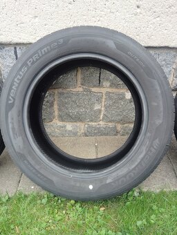 235/55R18 100H - 3