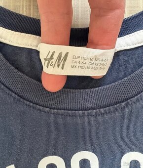 Tricko s flitrovym obrazkem zn.H&M - vel.110/116 - 3