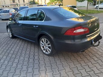 Škoda Superb 2.0tdi rok 2010 - 3