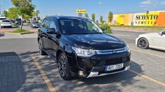 Mitsubishi Outlander 4 WD 2.2 DI-D - 3