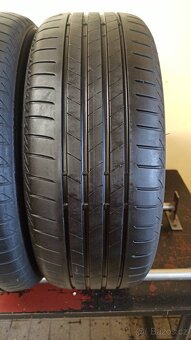 Bridgestone 225/50 R18 99W 5mm - 3