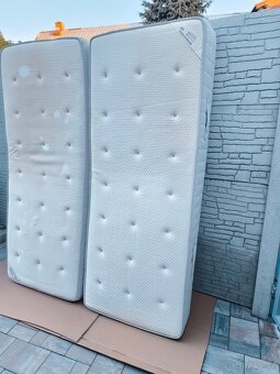 Prodám dvě matrace IKEA 80cm x 200cm - 3