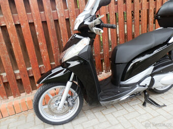 Honda SH 300i (2011) - 3