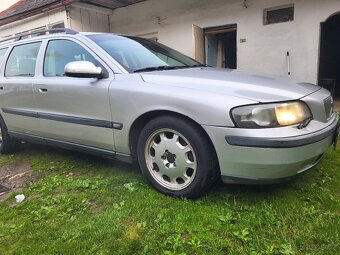 Prodám Volvo V70 D5 2.4 diesel automat 2002 120kw - 3