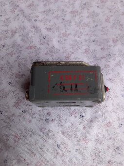 Koncový spínač 380V - 3