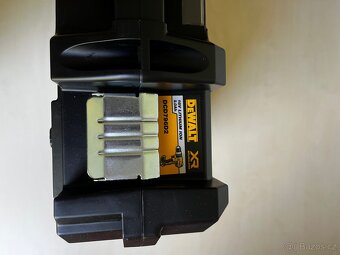 AKU vrtací šroubovák DEWALT - 3