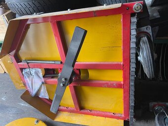 Sekačka, moto blok Belarus MTZ motor HONDA 09 kony - 3