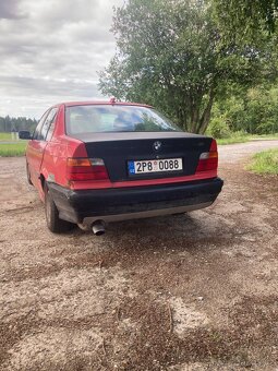 BMW e36 318 sedan - 3