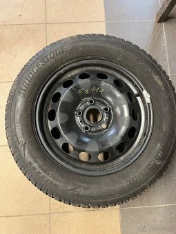 215/60R16 zimní + disky - 3